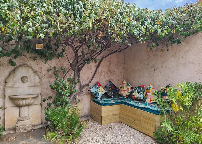 Vue De La Fossette 5mn A Pied Proche Du Centre Ле-Лаванду