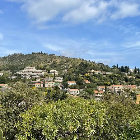 Vue De La Fossette 5mn A Pied Proche Du Centre * Le Lavandou